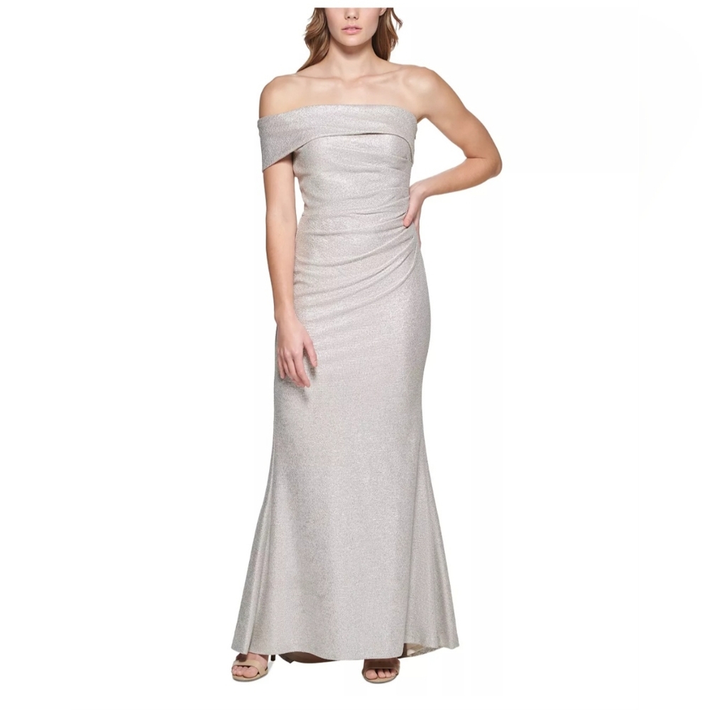 Women's clothing (130)